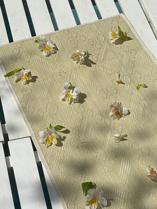 table runner in sampaguita